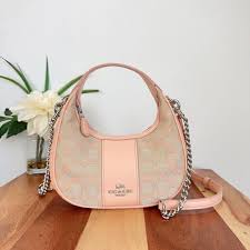 Coach Carmen Shoulder Bag With OG Box Dust Bag 681214 Light Pink Cloth