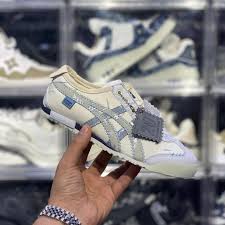 Onitsuka Tiger New Style Slipons