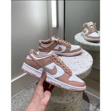 Nike SB Dunk Low Rose Whisper Women