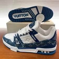 LOUISS VUITTON MID DENIM SNEAKER