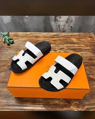 HERMES Calfskin Mens Chypre Sandals White Crocodile