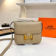 Hermes Constance Slim Epsom Vert With OG Box & Dus Bag (KG-19 Apricot)
