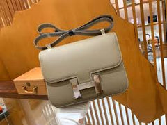 Hermes Constance Slim Epsom Vert With OG Box & Dus Bag (KG-19 Apricot)