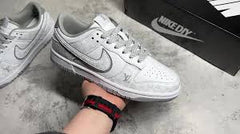 NIKE SB DUNK LOW X LOUIS VUITTON
