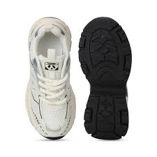Nikee Zoom Vomero 5 Beige White Black