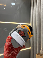 Nike Air Jordan 1 low SE Vivid Orange