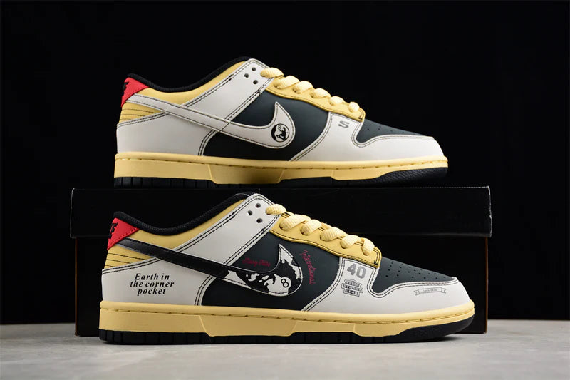 STUSSY X SB DUNK LOW - BEIGE BLACK