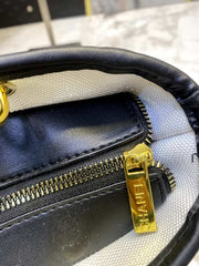 CHANEL_Small_Size_Tote_Bag_718