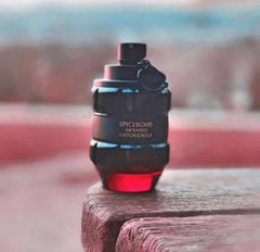 VIKTOR & ROLF SPICEBOMB INFRARED EDT 90ML (700)