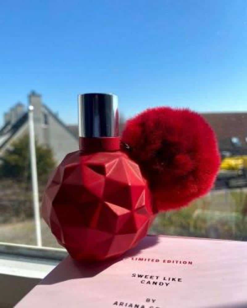 ARIANA GRANDE SWEET LIKE CANDY LIMITED EDITION (682)