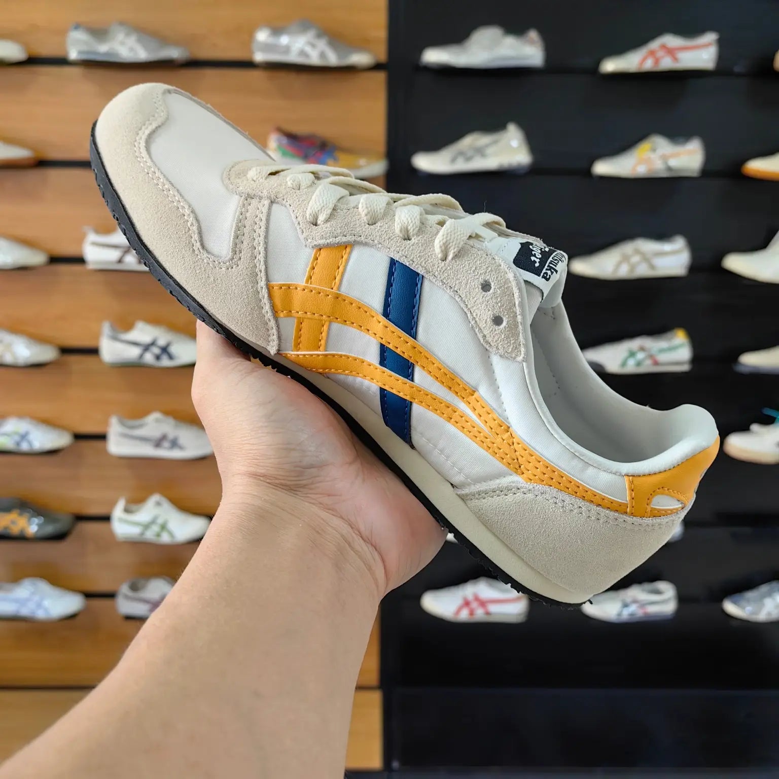 Onitsuka Tiger Serrano Cream Tiger Yellow Mens 7A Premium Sneakers D-2020