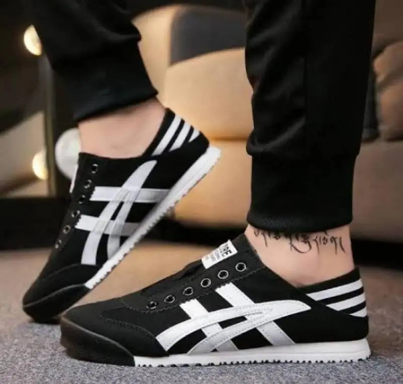 Onitsuka Tiger MeXico 66 Slip On Black White for Girls D-2011