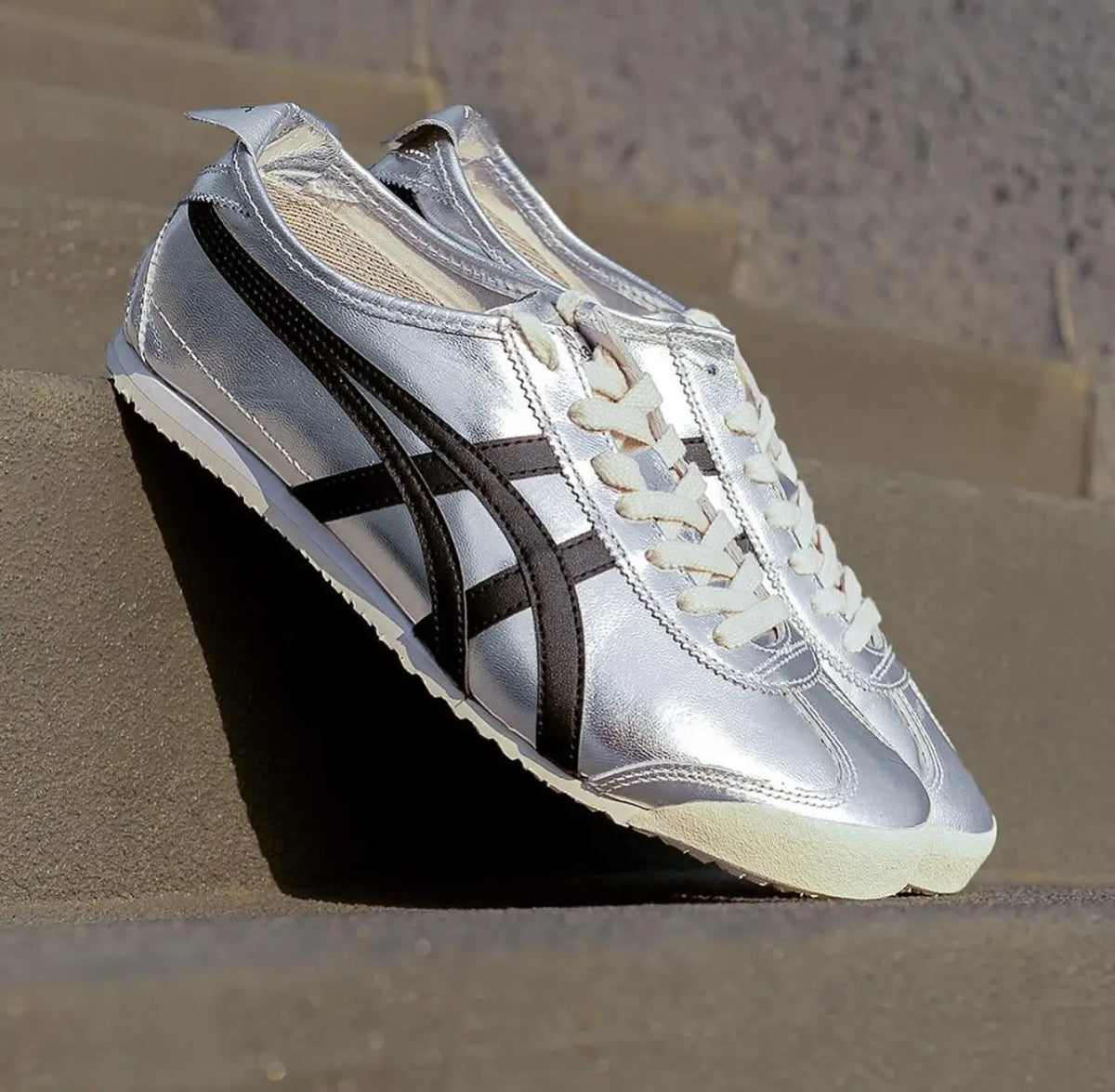 Onitsuka Tiger MeXico 66 Pure Silver Black Sneakers Mens D-2089