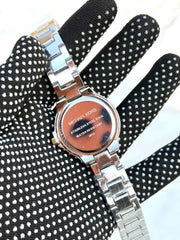 Michlae Kors Detactive