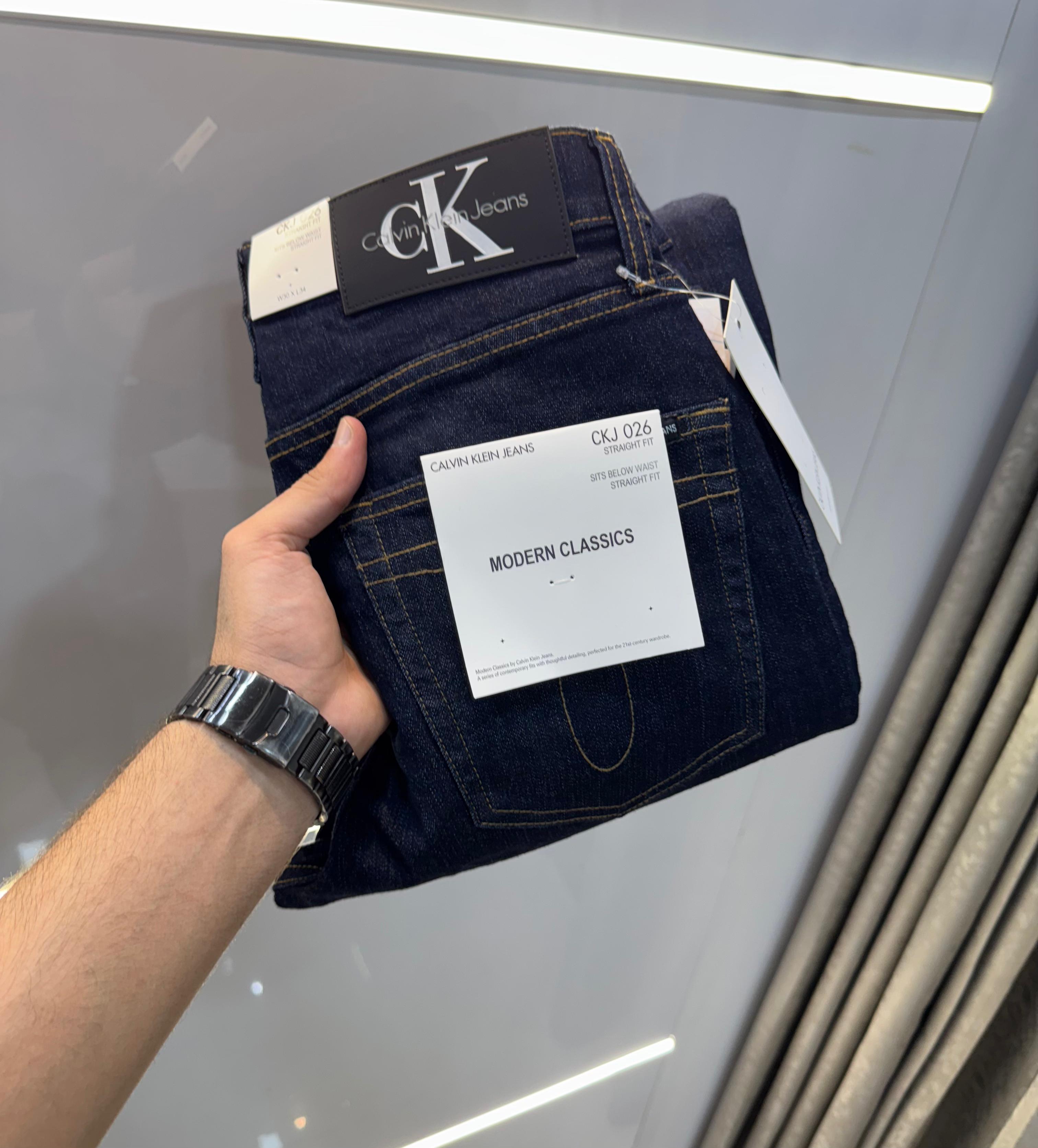 CALVIN KLEIN IMPORTED  DENIM HYPERFLEX DENIM