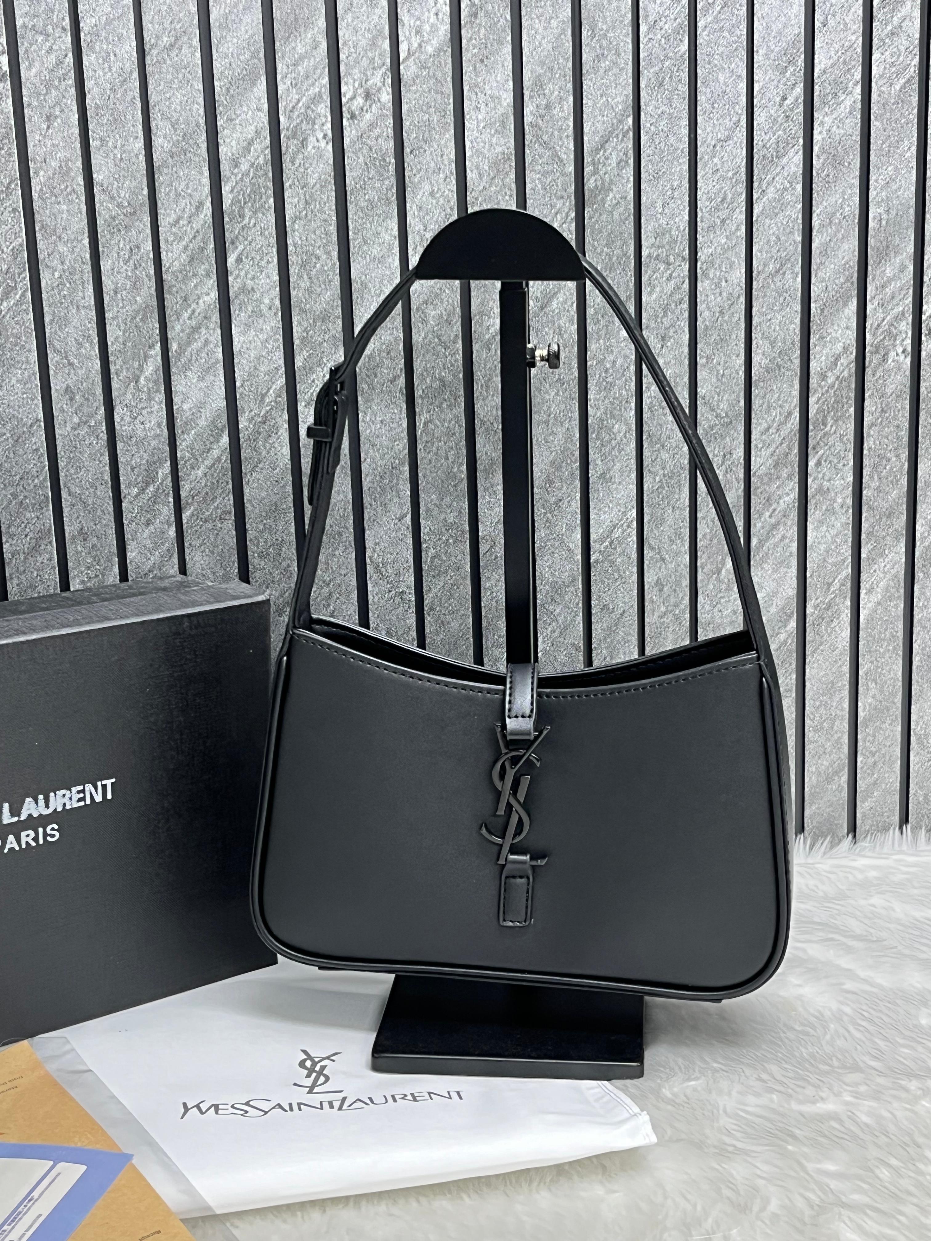 Ysl Hobo All Black With Original Box Packing
