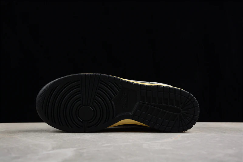 STUSSY X SB DUNK LOW - BEIGE BLACK
