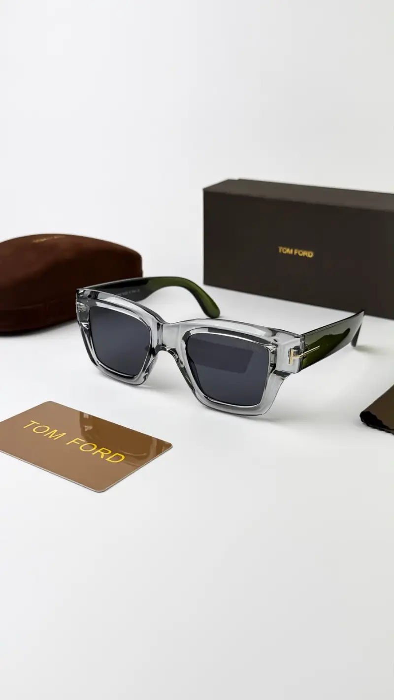 TOM FORD TRANSPRENT GREEN BLACK 184