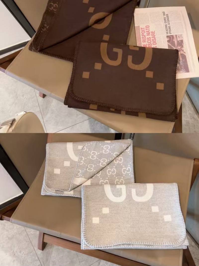 Gucci GG Monogram Grey Wool Scarf With OG Box & Carry Bag
