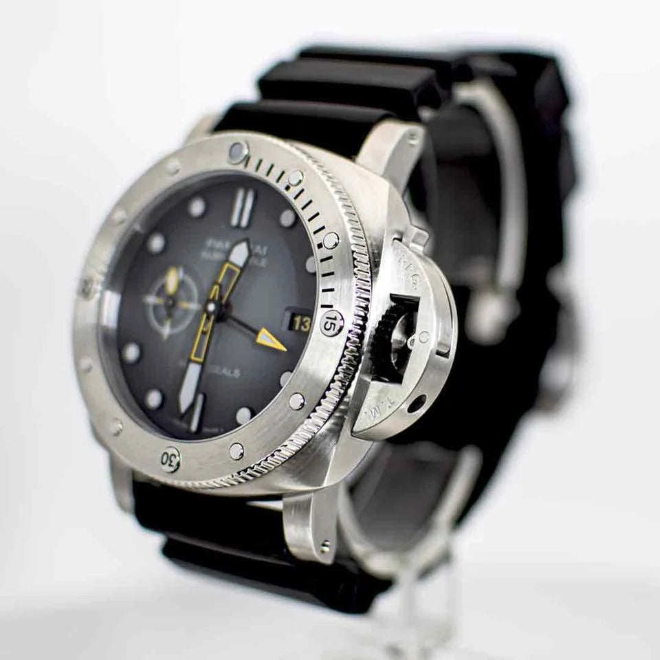 Luminor Panerai Submersible Navy Seals