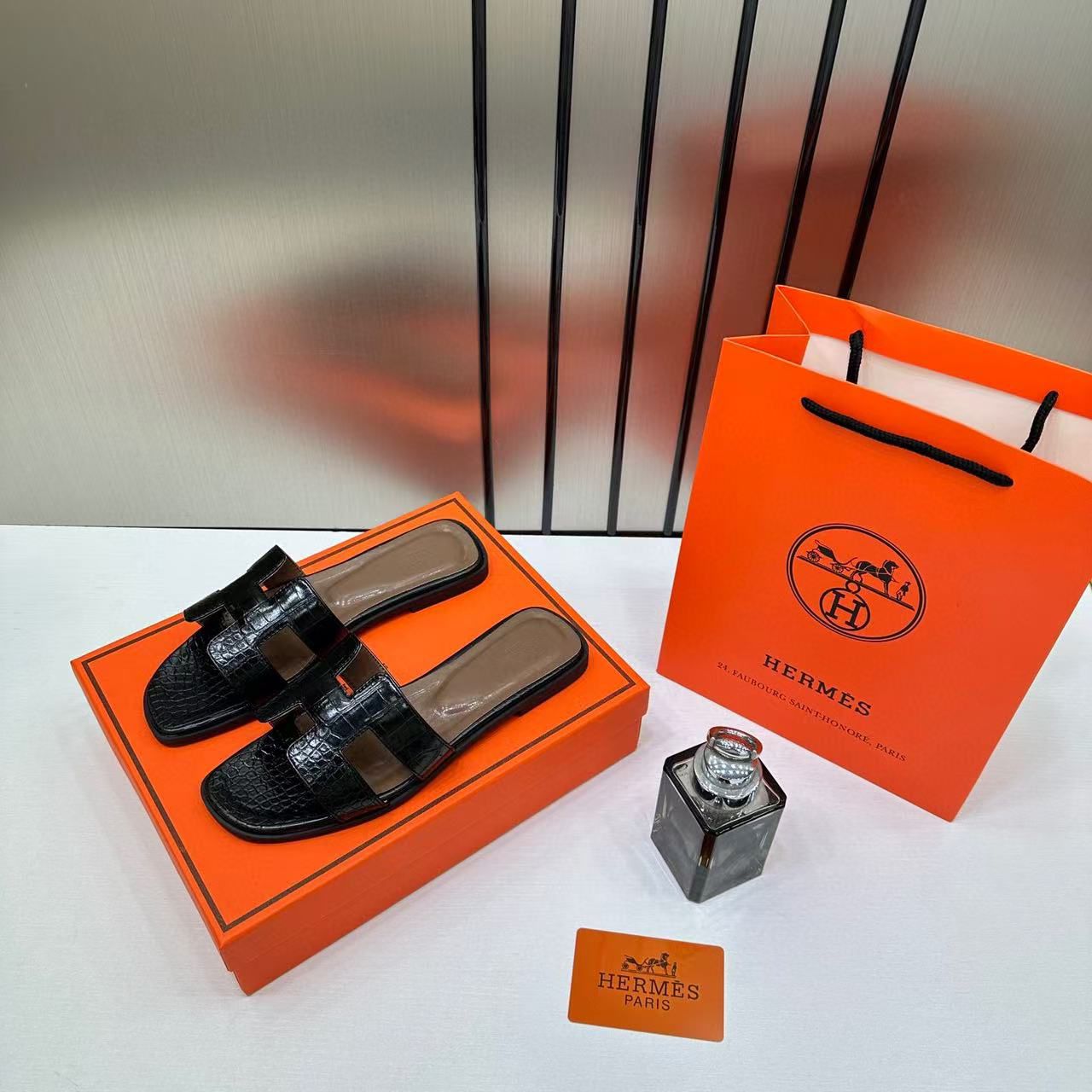 Hermes Paris Oran Flats Croc Leather Black For Her With OG Box & Carry Bag Black Slide