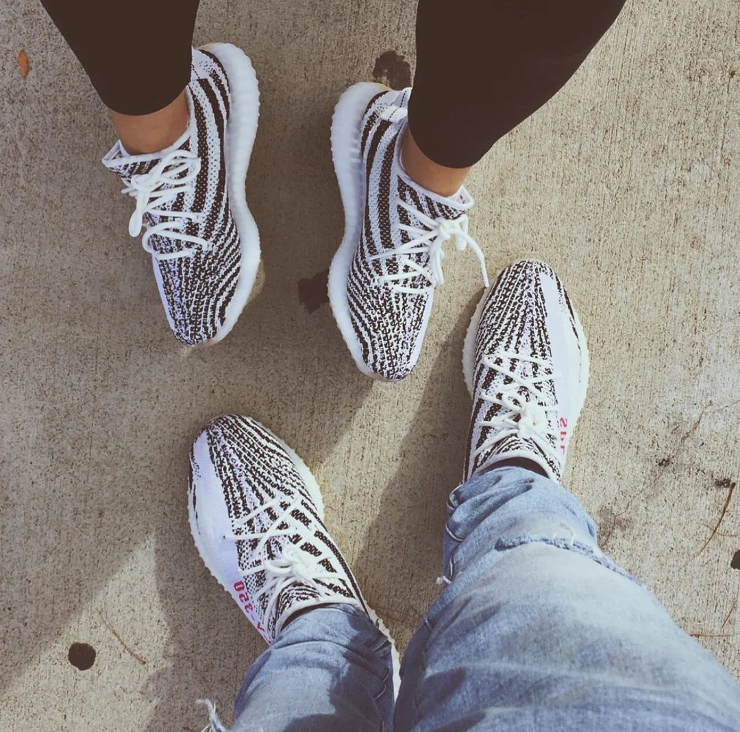 WMNs Yeezy Boost 350 V2 ‰ÛÏ Zebra ‰۝