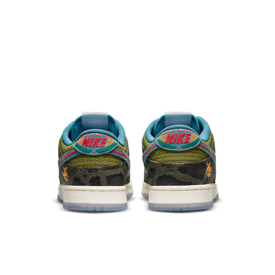 NIKE DUNK SEIMPRE FAMILIA UA