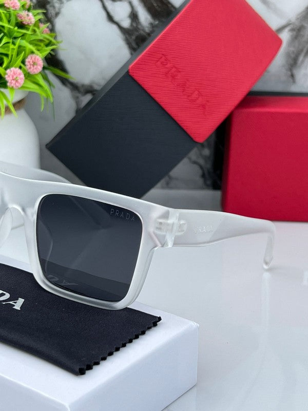 PRADA 19 WHITE BLACK