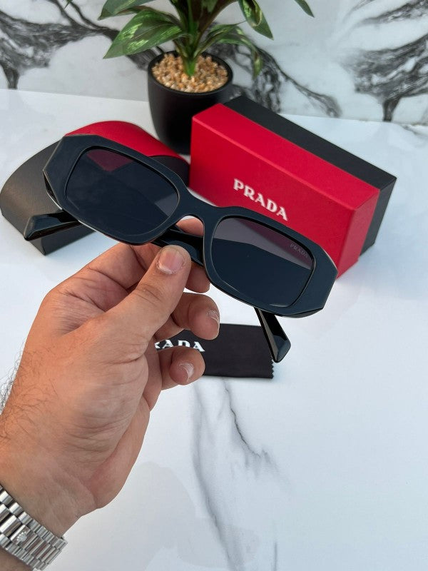 PRADA MILANO 8679