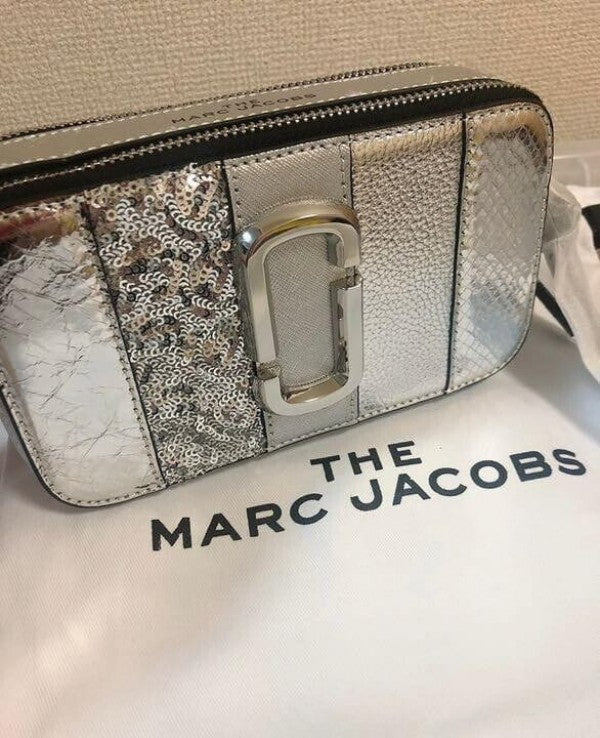 Marc Jacobs Snapshot Silver Handbag with Original Box, Dust Bag, and 2 Belts