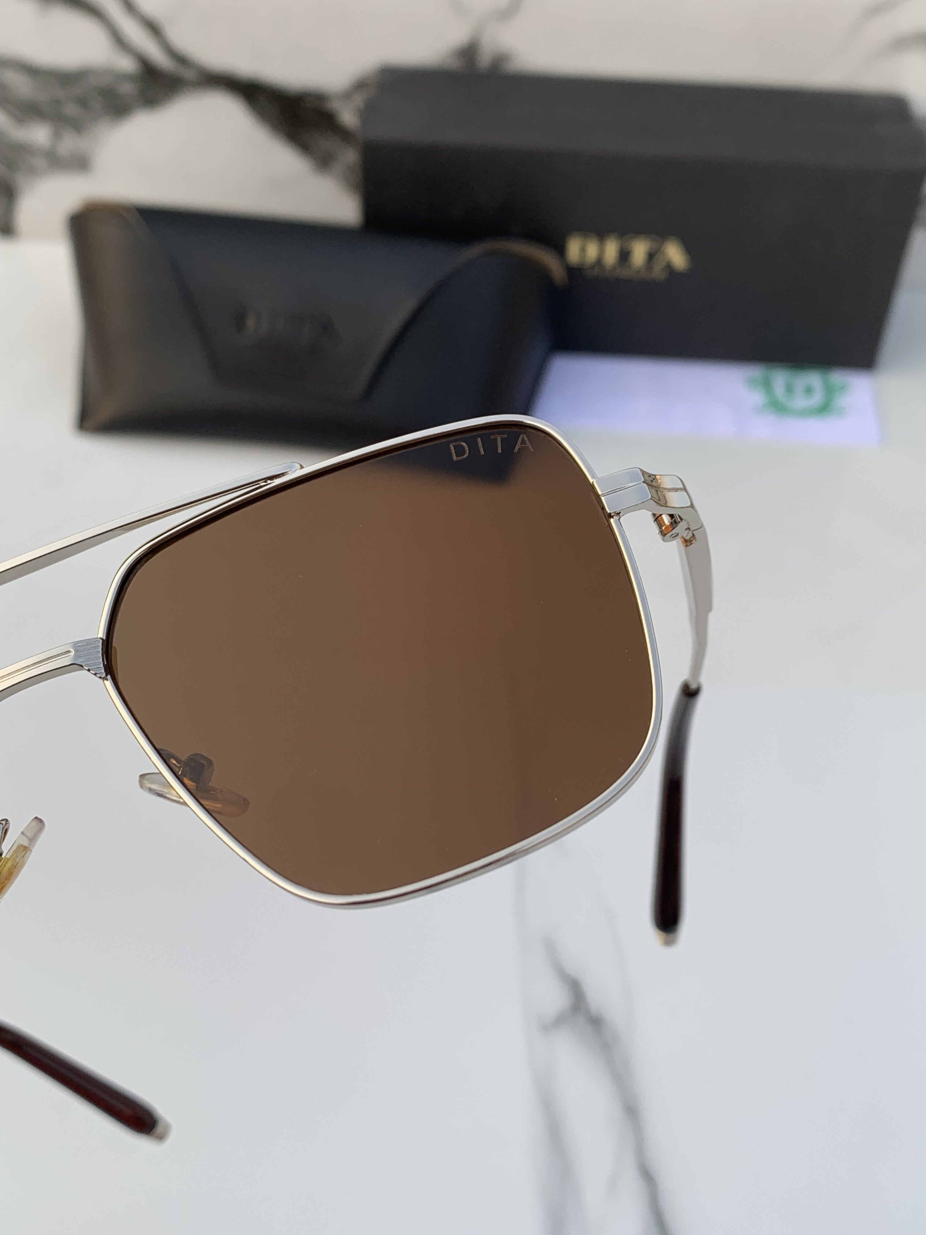 DITA 142 SILVER BROWN