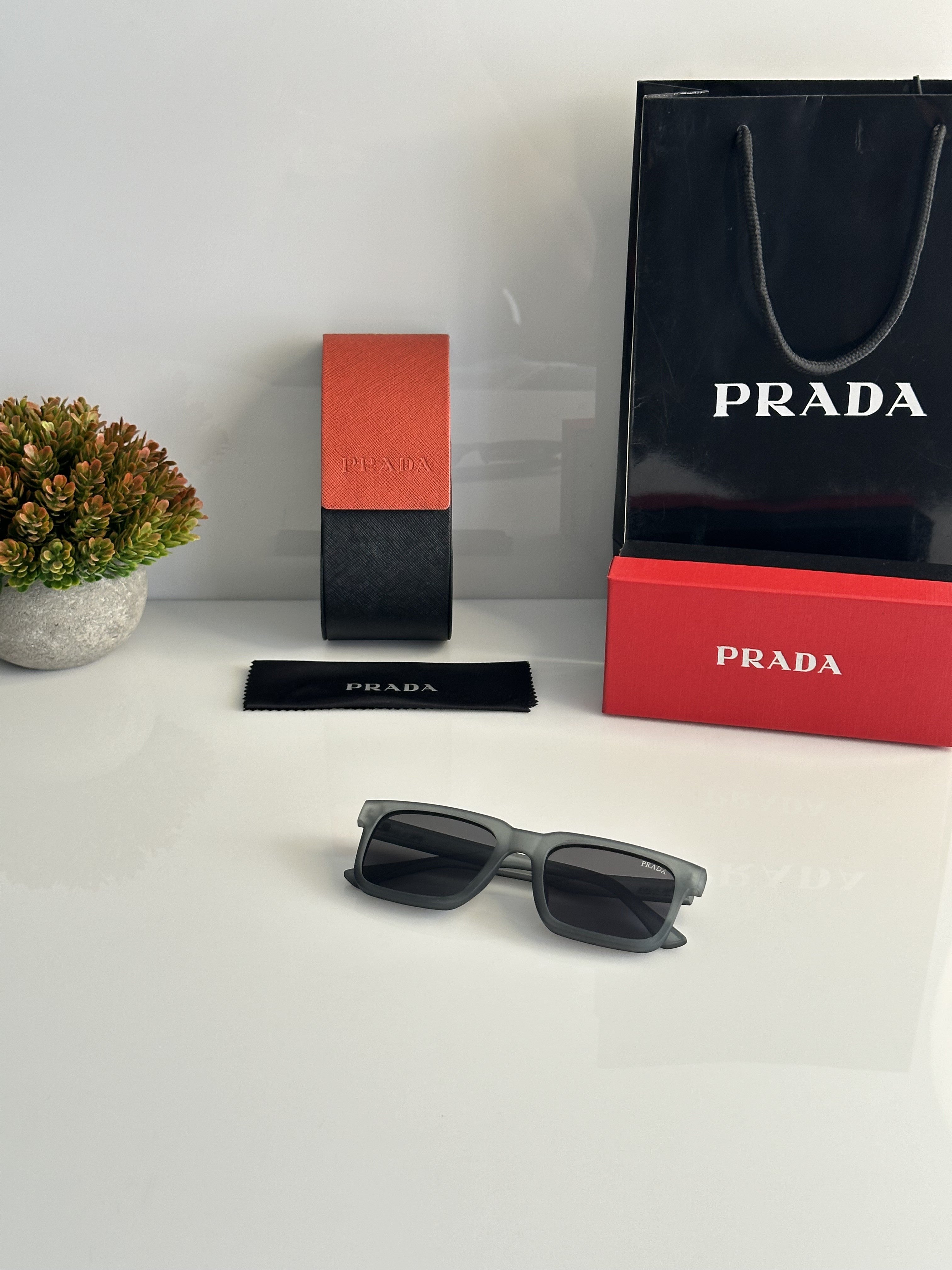 Prada 25 Grey