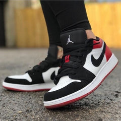 Air Jordan Retro 1 Low Black Toe