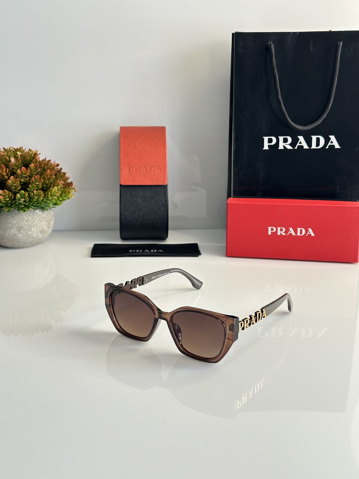 Prada WMNS 2413 Brown