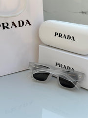 PRADA 11 WHITE BLACK