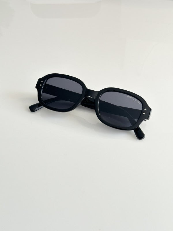 Marc Jacobs 674 Black