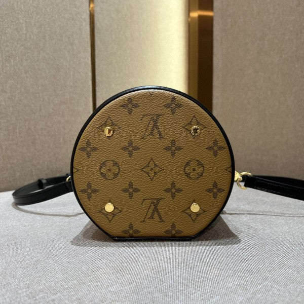 Louis Vuitton Monogram Calfskin Canvas Street Style Vanity Bags With OG Box & Dust Bag