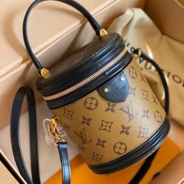 Louis Vuitton Monogram Calfskin Canvas Street Style Vanity Bags With OG Box & Dust Bag