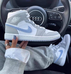 jordan retro 1 mid WOLF GREY