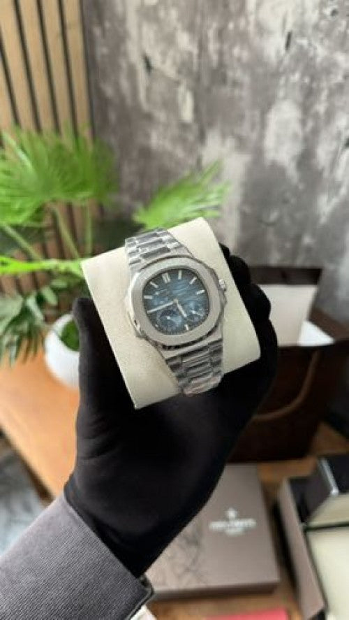 Patek Philippe 5712/1A Nautilus Moon Phases