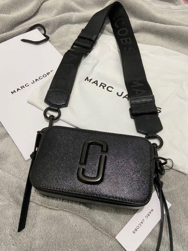 Marc jacobs all black snapshot sale