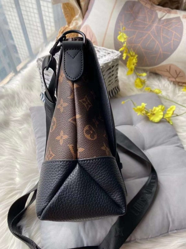 Louis Vuitton LV Saumur Messenger Monogram Eclipse With Dust Bag (Brown - 420)