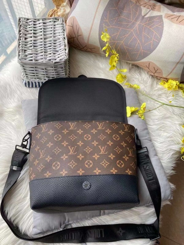 Louis Vuitton LV Saumur Messenger Monogram Eclipse With Dust Bag (Brown - 420)