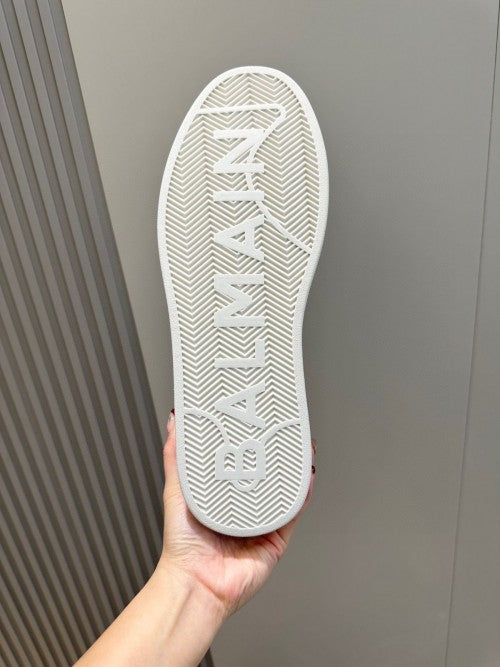 Balmain. B-court sneaker black white