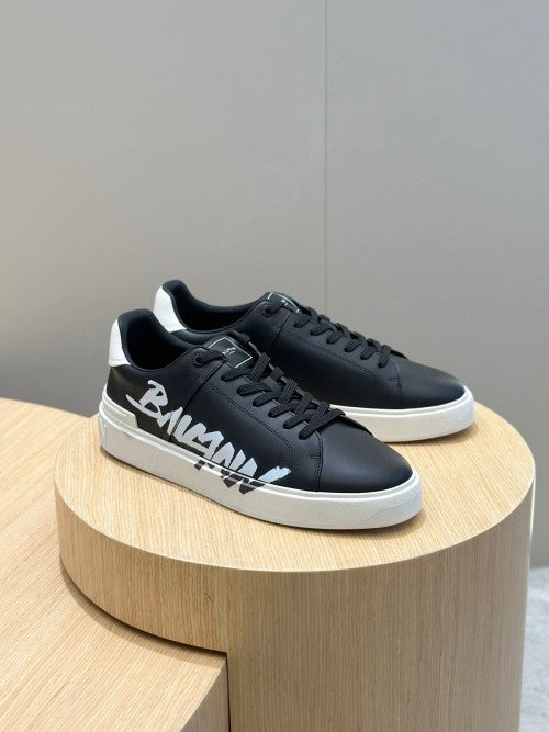 Balmain. B-court sneaker black white