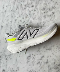 New Balancee Fresh Foam 1080v13 neon