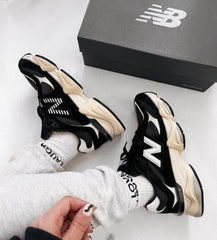 NEW BALANCE 9060 BLACK WHITE