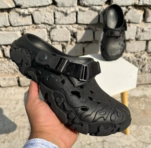 Croccs All Terrain Atlas All Black Clogs Sandals