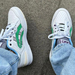 Nikee Zoom Vomero 5 Beige White Black