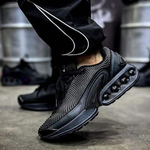 Nike Airmax dn Triple black